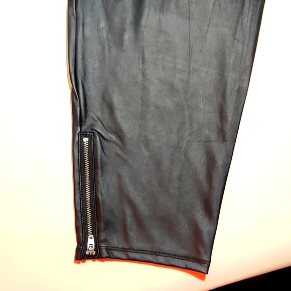 ❤️NWT VINTAGE TORRID LEGGING - FAUX VEGAN LEATHER ZIPPER ANKLE - FULL LENGTH 4X - Picture 4 of 9